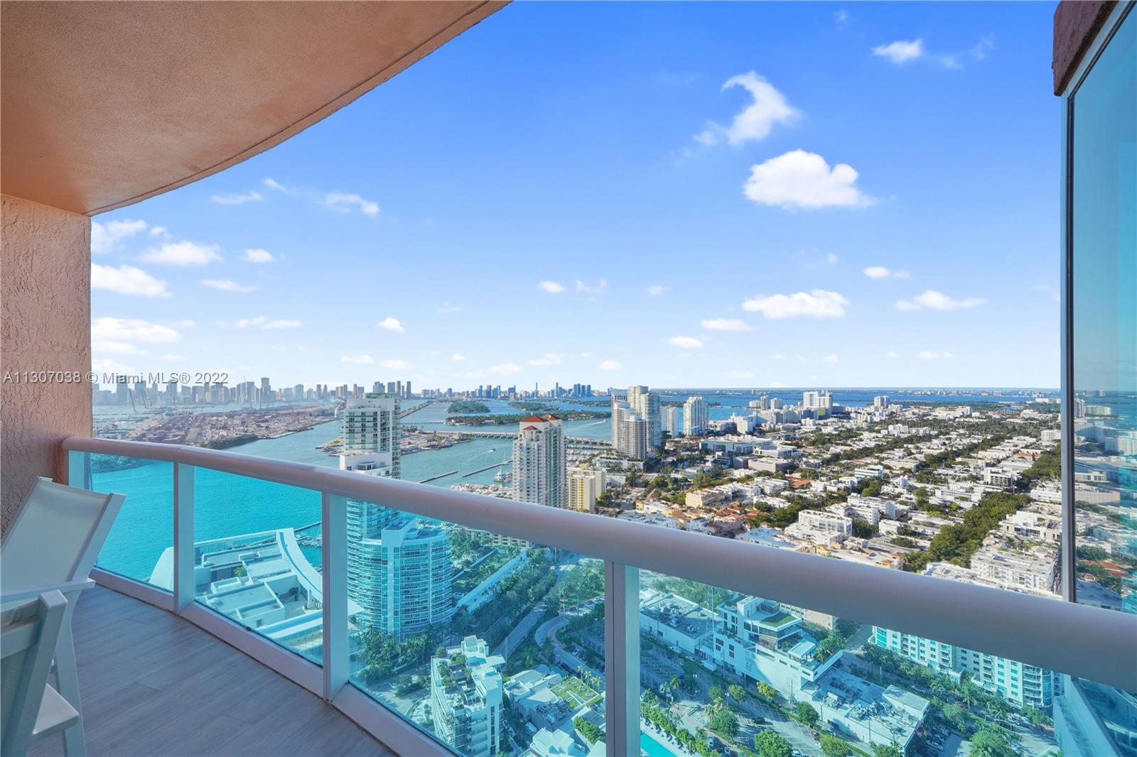 300 Pointe Dr, Miami Beach, FL, 33139 United States, 3 Bedrooms Bedrooms, ,3 BathroomsBathrooms,Residential,For Sale,Pointe Dr,A11307038