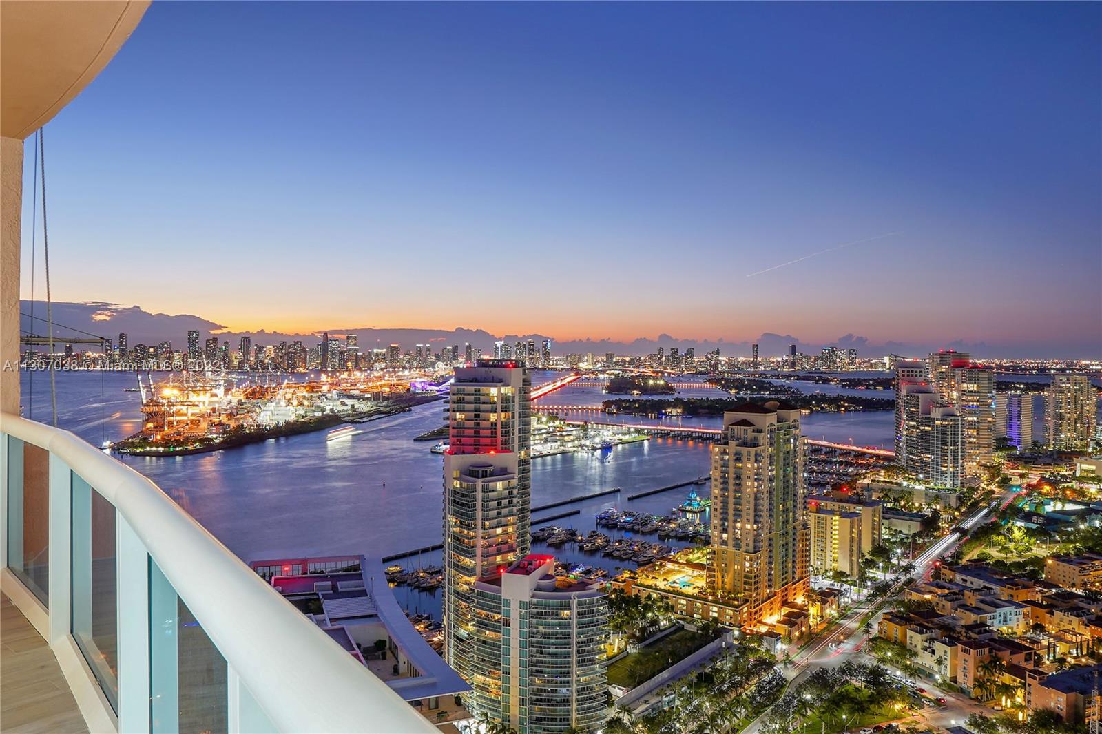 300 Pointe Dr, Miami Beach, FL, 33139 United States, 3 Bedrooms Bedrooms, ,3 BathroomsBathrooms,Residential,For Sale,Pointe Dr,A11307038