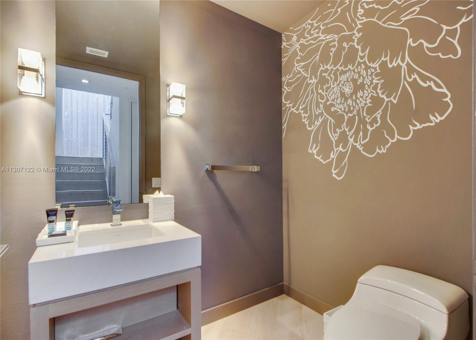 2201 Collins Ave, Miami Beach, FL, 33139 United States, 2 Bedrooms Bedrooms, ,2 BathroomsBathrooms,Residential,For Sale,Collins Ave,A11307122