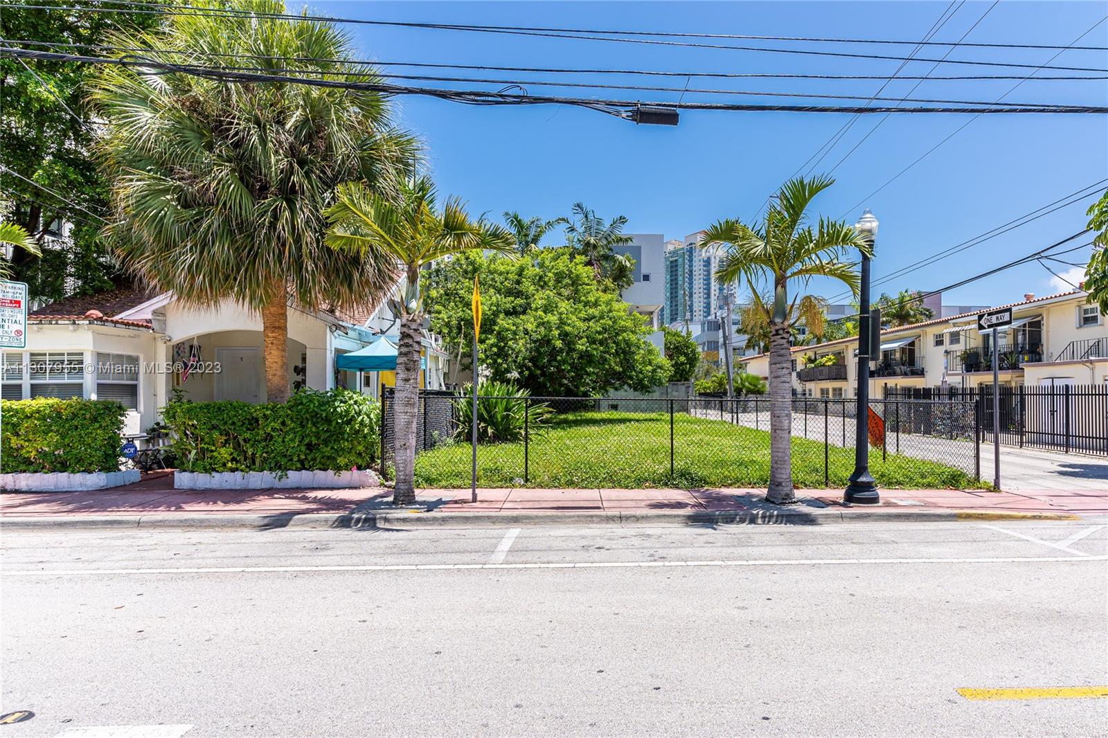 912 4th St, Miami Beach, FL, 33139 United States, 3 Bedrooms Bedrooms, ,3 BathroomsBathrooms,Residential,For Sale,4th St,A11307955