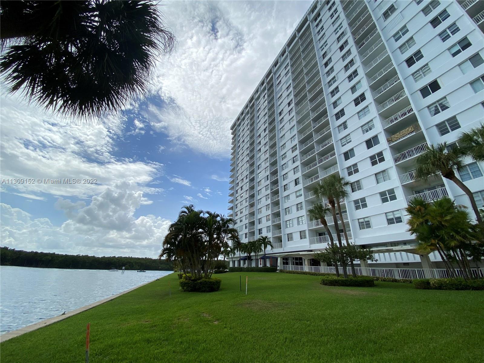 500 Bayview Dr, Sunny Isles Beach, FL, 33160 United States, 2 Bedrooms Bedrooms, ,2 BathroomsBathrooms,Residential,For Sale,Bayview Dr,A11309152