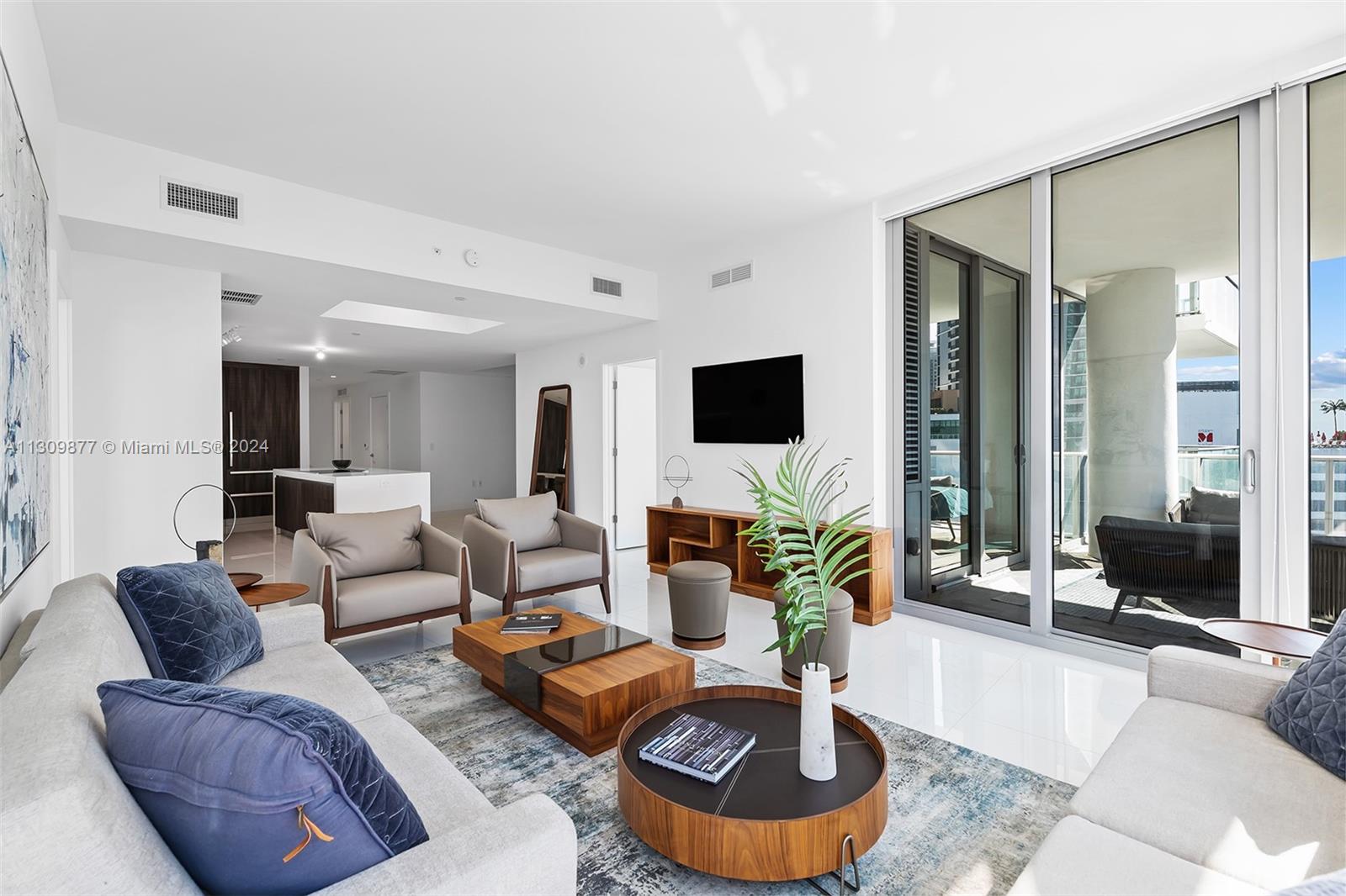 851 NE 1st Ave 912, Miami, Florida 33132, 3 Bedrooms Bedrooms, ,4 BathroomsBathrooms,Residential,For Sale,851 NE 1st Ave 912,A11309877