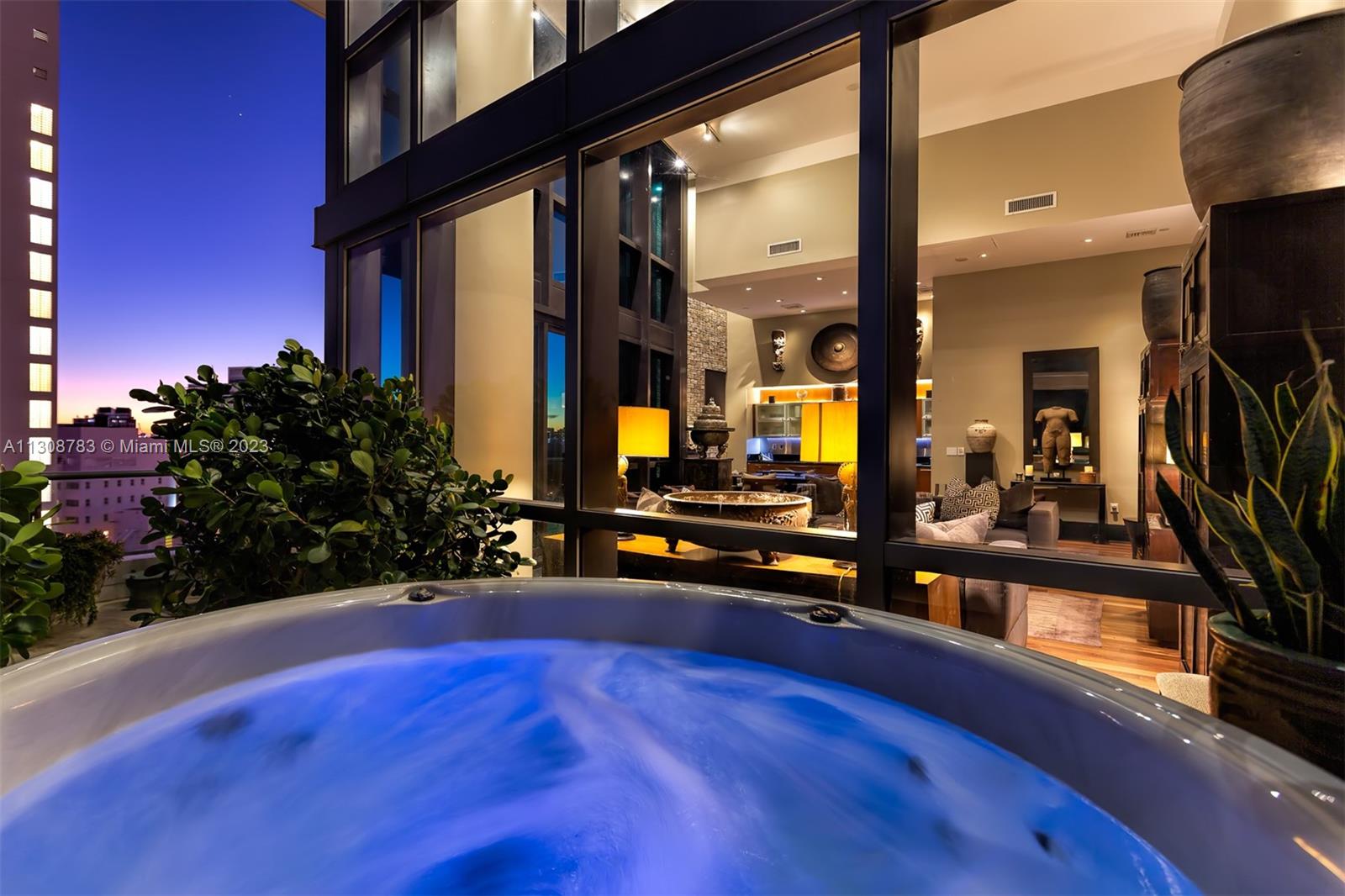 101 20th St, Miami Beach, FL, 33139 United States, 2 Bedrooms Bedrooms, ,2 BathroomsBathrooms,Residential,For Sale,20th St,A11308783