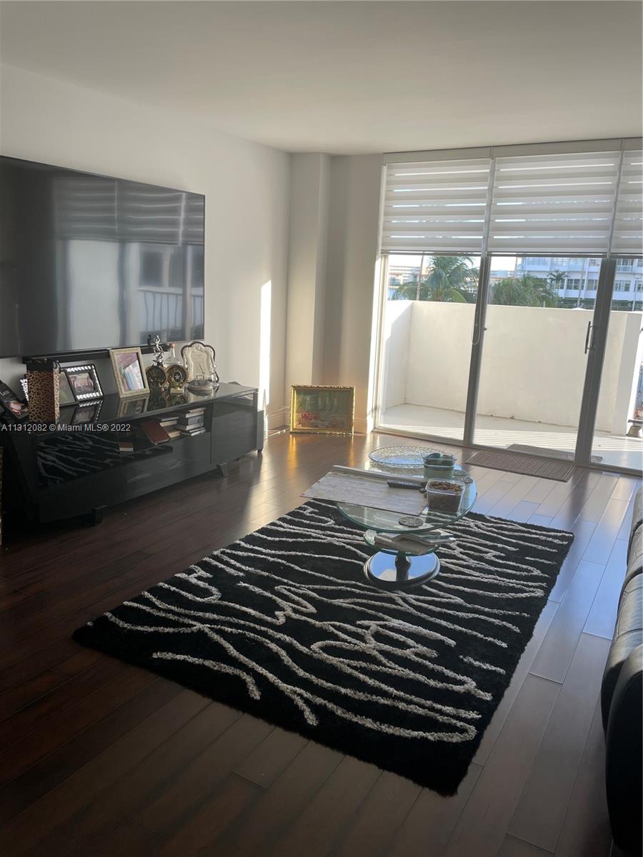 2780 183rd St, Aventura, FL, 33160 United States, 2 Bedrooms Bedrooms, ,2 BathroomsBathrooms,Residential,For Sale,183rd St,A11312082