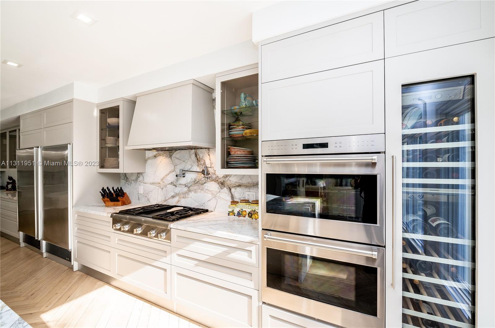 5770 100th St, Pinecrest, FL, 33156 United States, 5 Bedrooms Bedrooms, ,5 BathroomsBathrooms,Residential,For Sale,100th St,A11311951