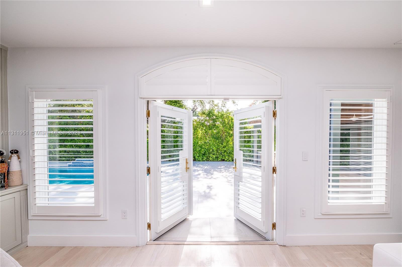 5770 100th St, Pinecrest, FL, 33156 United States, 5 Bedrooms Bedrooms, ,5 BathroomsBathrooms,Residential,For Sale,100th St,A11311951