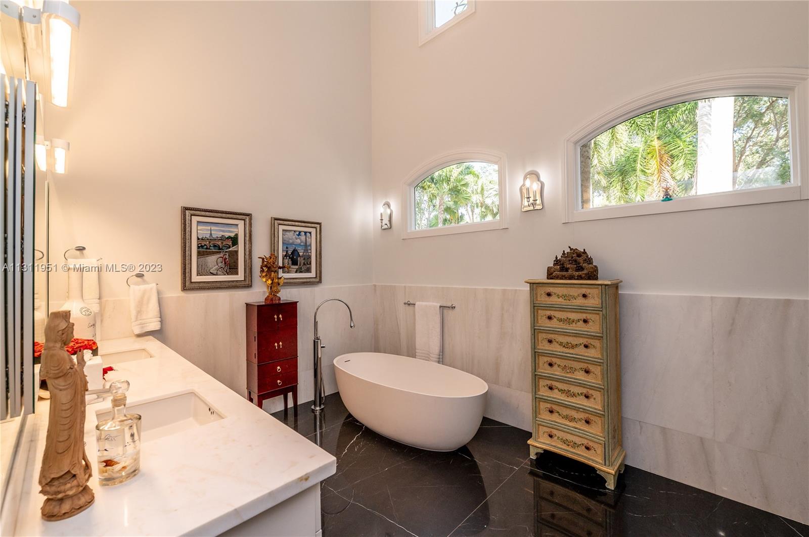 5770 100th St, Pinecrest, FL, 33156 United States, 5 Bedrooms Bedrooms, ,5 BathroomsBathrooms,Residential,For Sale,100th St,A11311951