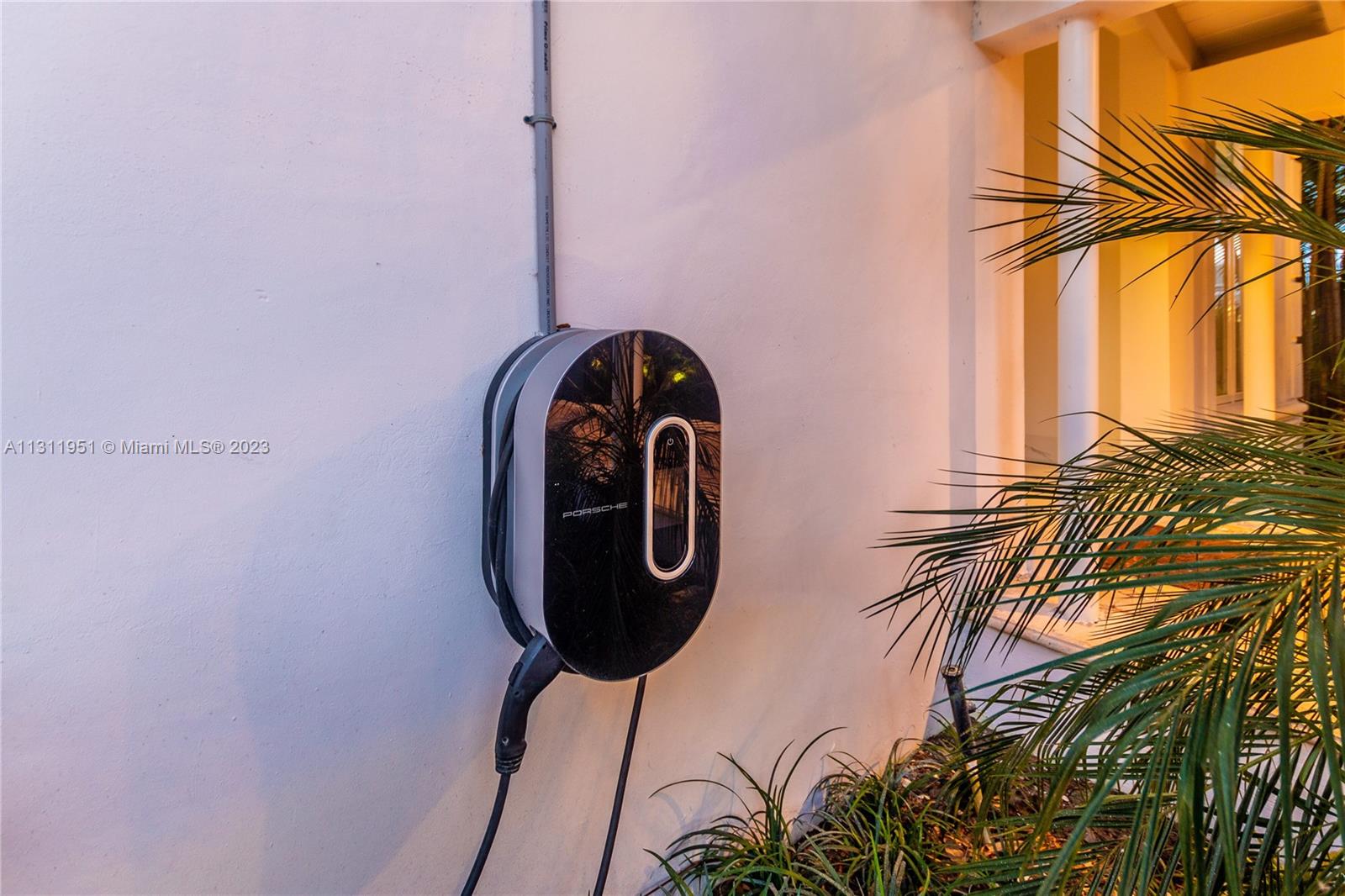 5770 100th St, Pinecrest, FL, 33156 United States, 5 Bedrooms Bedrooms, ,5 BathroomsBathrooms,Residential,For Sale,100th St,A11311951