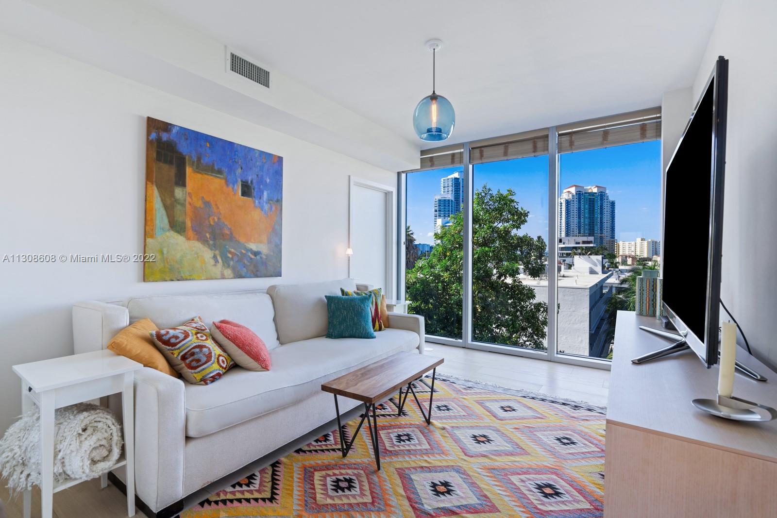 1 Collins Ave, Miami Beach, FL, 33139 United States, 5 Bedrooms Bedrooms, ,5 BathroomsBathrooms,Residential,For Sale,Collins Ave,A11308608