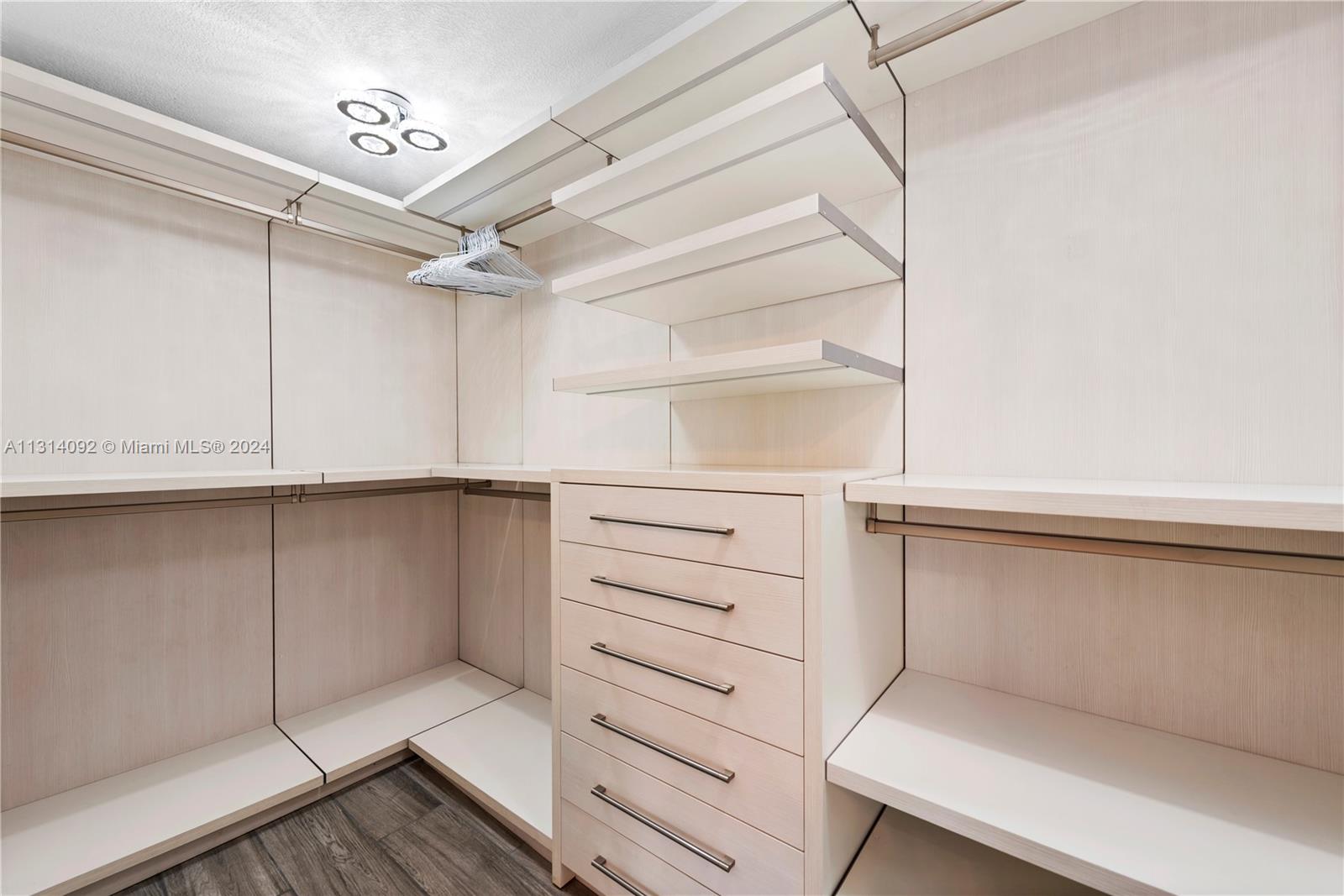 1617 17th Ave, Fort Lauderdale, FL, 33312 United States, 5 Bedrooms Bedrooms, ,3 BathroomsBathrooms,Residential,For Sale,17th Ave,A11314092