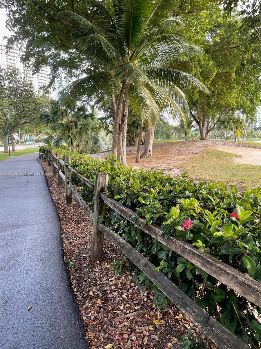 3675 Country Club Dr, Aventura, FL, 33180 United States, 2 Bedrooms Bedrooms, ,2 BathroomsBathrooms,Residential,For Sale,Country Club Dr,A11313913