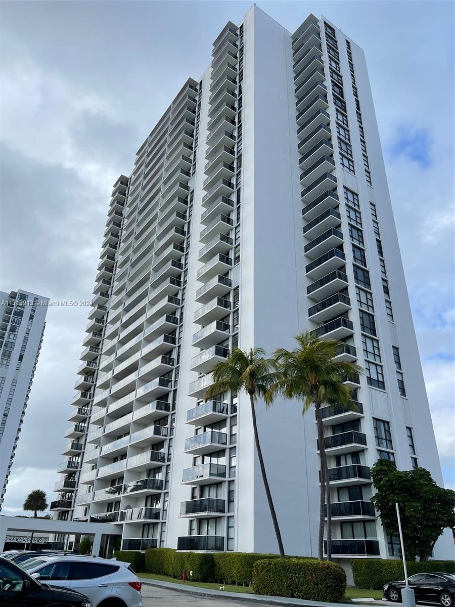 3675 N Country Club Dr 2609, Aventura, Florida 33180, 2 Bedrooms Bedrooms, ,2 BathroomsBathrooms,Residential,For Sale,3675 N Country Club Dr 2609,A11313913