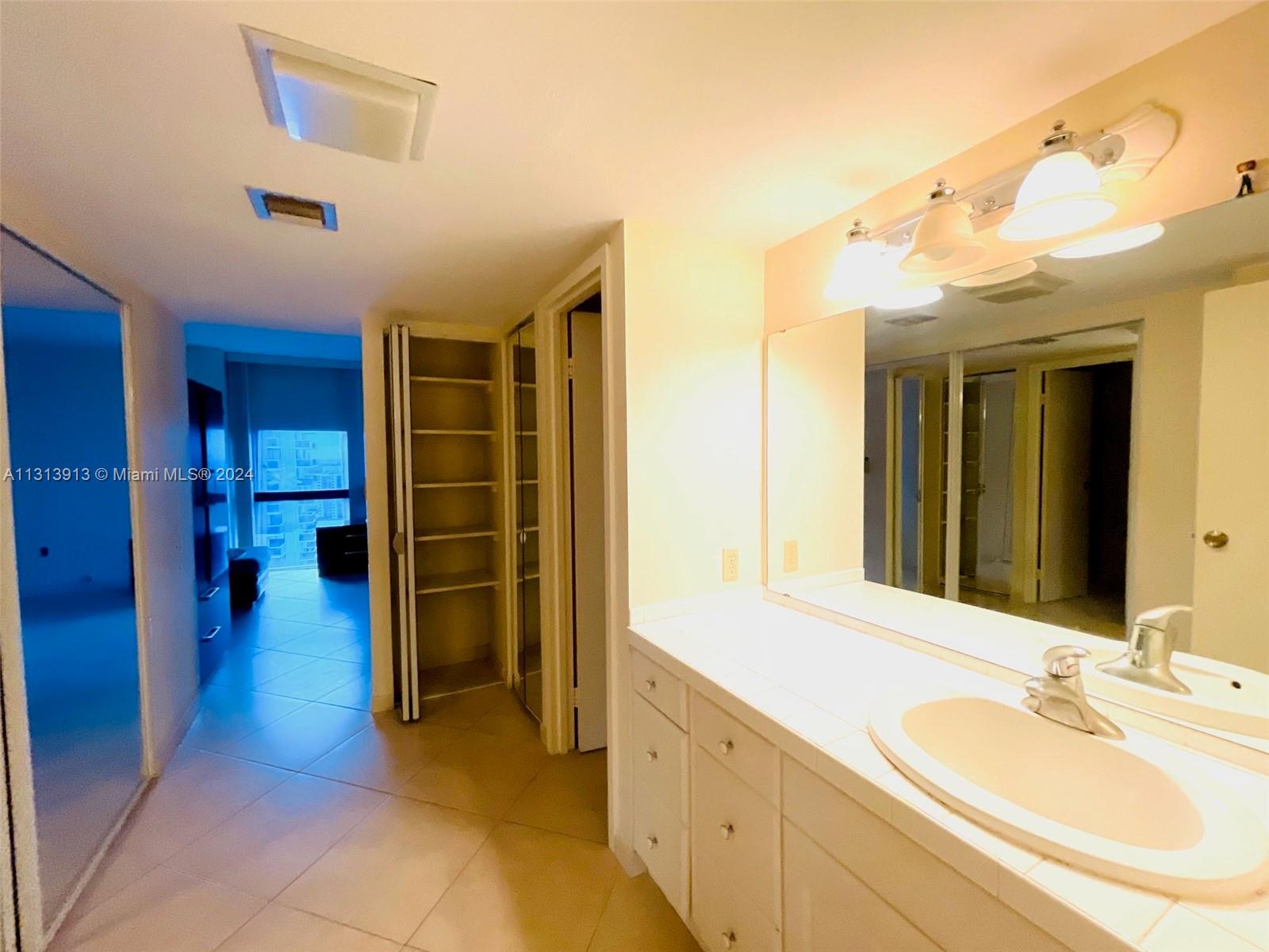 3675 N Country Club Dr 2609, Aventura, Florida 33180, 2 Bedrooms Bedrooms, ,2 BathroomsBathrooms,Residential,For Sale,3675 N Country Club Dr 2609,A11313913