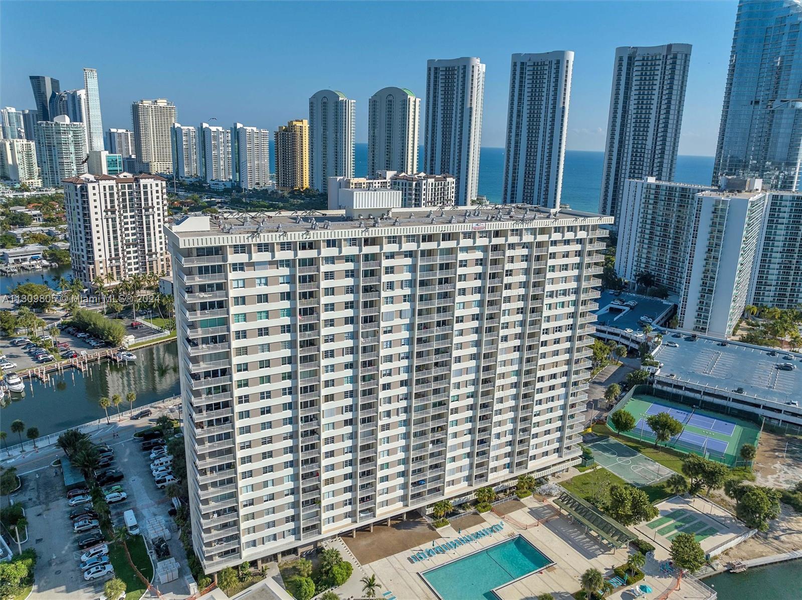 300 Bayview Dr, Sunny Isles Beach, FL, 33160 United States, 3 Bedrooms Bedrooms, ,2 BathroomsBathrooms,Residential,For Sale,Bayview Dr,A11309805