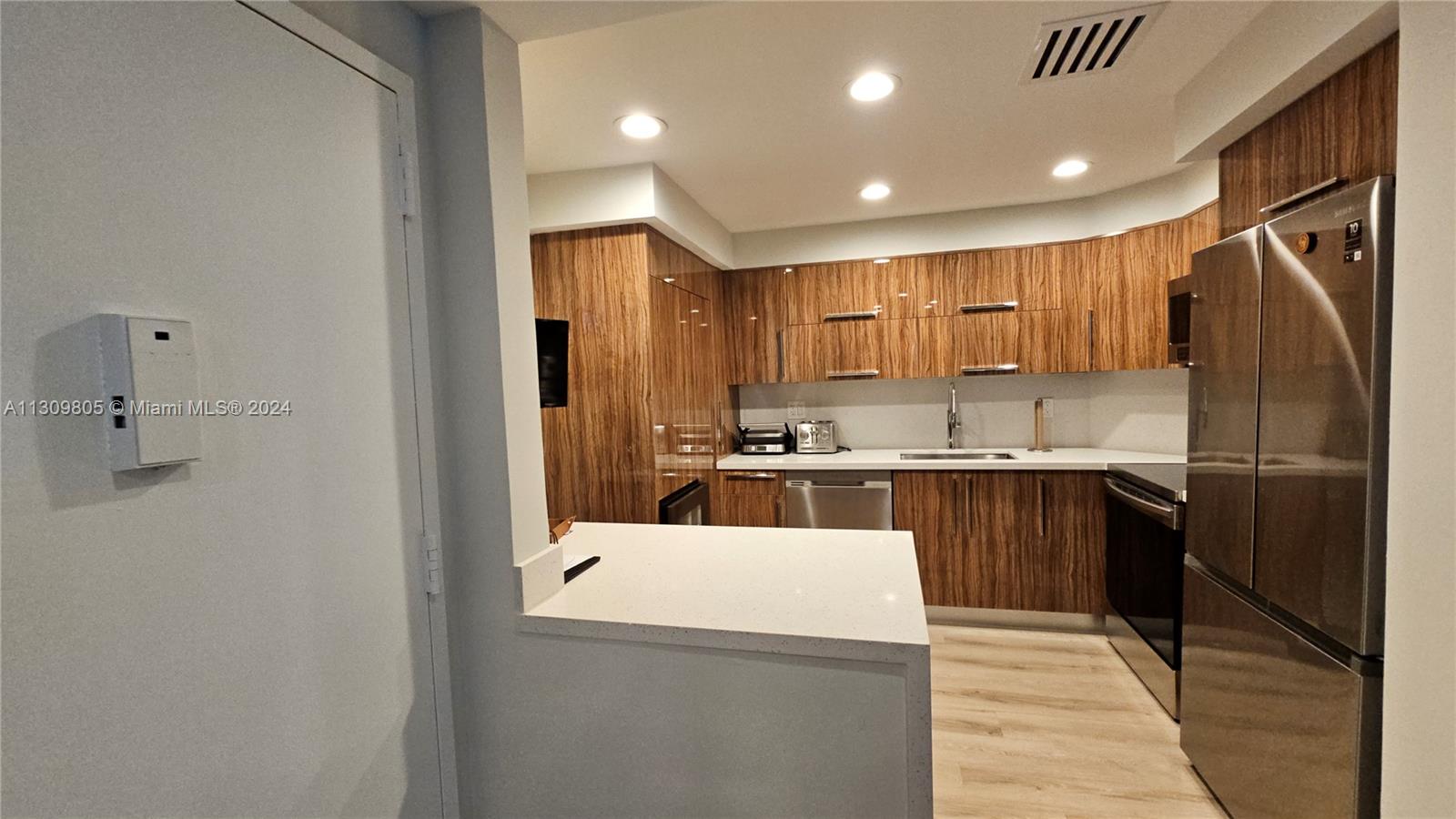 This is not real PH 6 kitchen is a possibility after renovation.