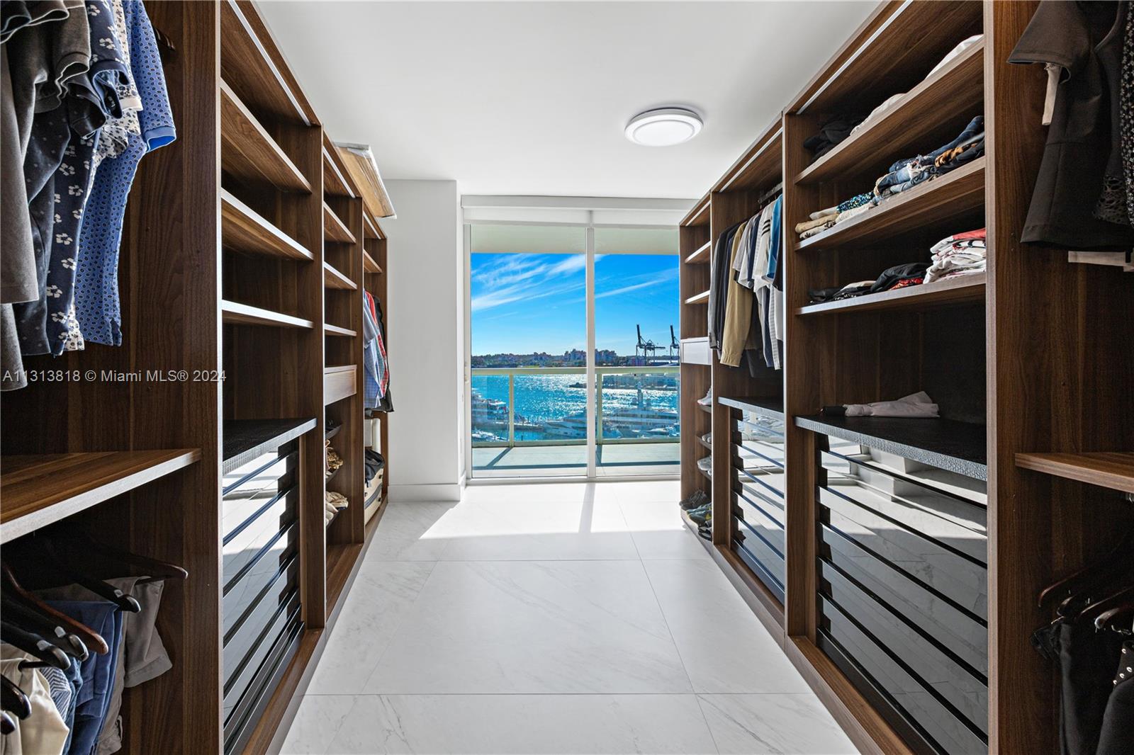 450 Alton Rd, Miami Beach, FL, 33139 United States, 4 Bedrooms Bedrooms, ,4 BathroomsBathrooms,Residential,For Sale,Alton Rd,A11313818