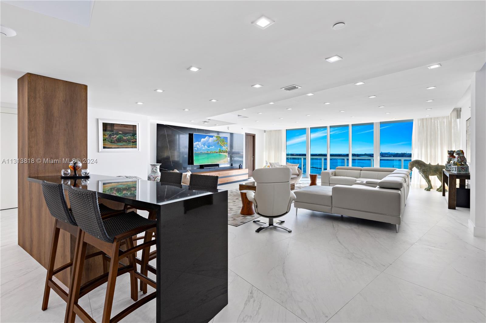 450 Alton Rd, Miami Beach, FL, 33139 United States, 4 Bedrooms Bedrooms, ,4 BathroomsBathrooms,Residential,For Sale,Alton Rd,A11313818