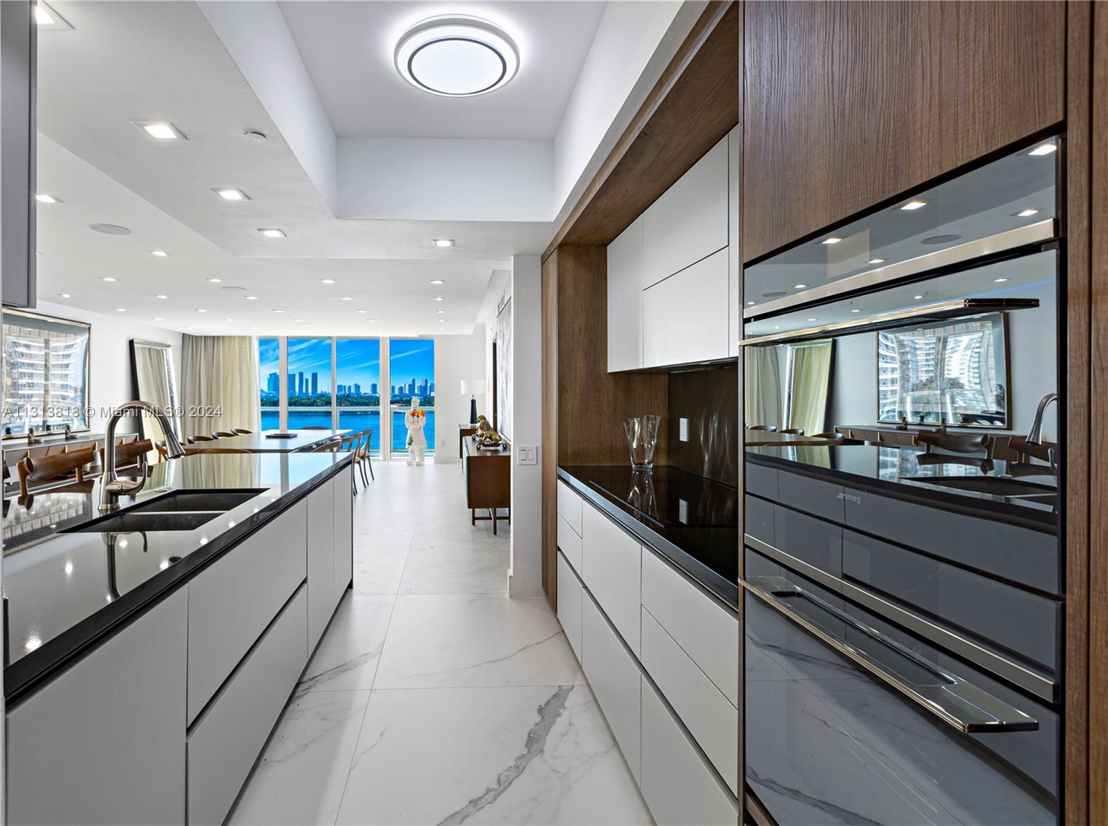 450 Alton Rd, Miami Beach, FL, 33139 United States, 4 Bedrooms Bedrooms, ,4 BathroomsBathrooms,Residential,For Sale,Alton Rd,A11313818