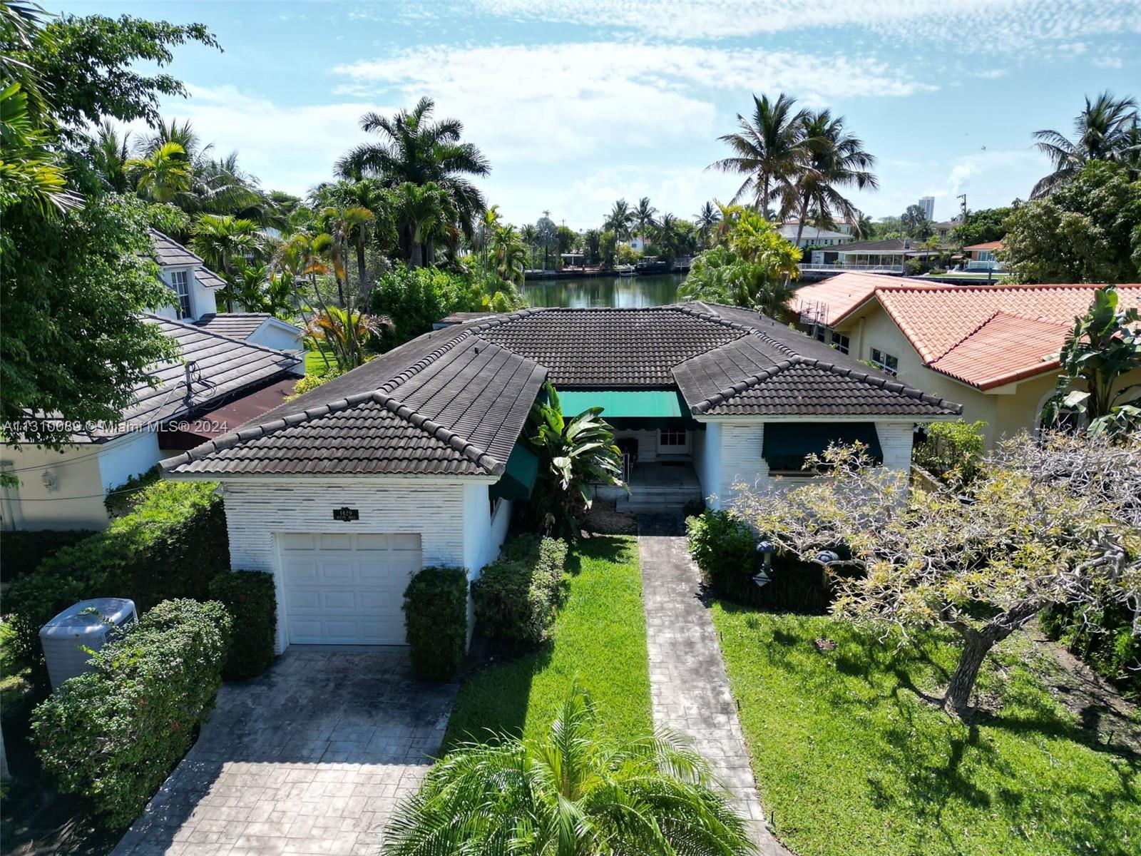 1429 Biscaya Dr, Surfside, Florida 33154, 3 Bedrooms Bedrooms, ,2 BathroomsBathrooms,Residential,For Sale,1429 Biscaya Dr,A11310089