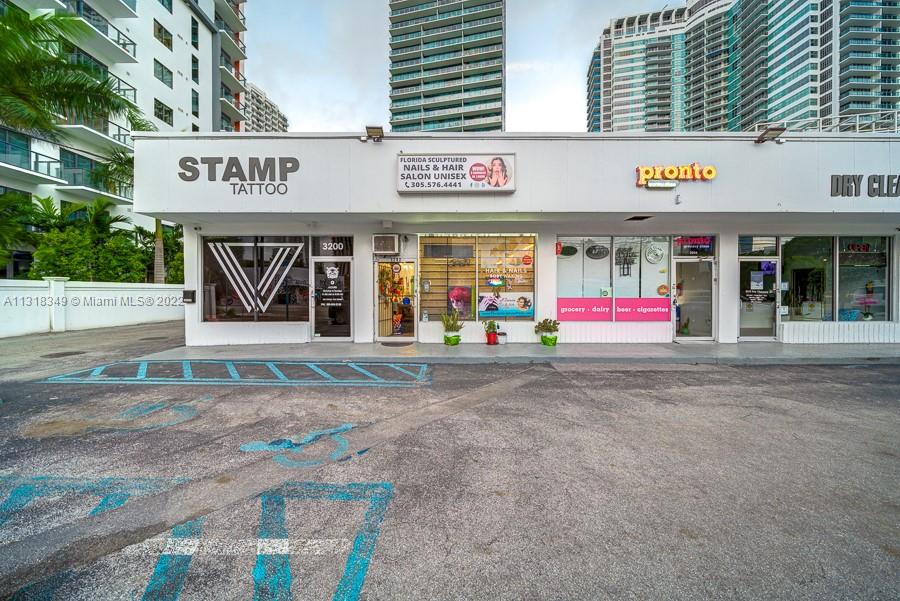   Miami Midtown, minutes away from biscayne blvd  For Sale A11318349, FL