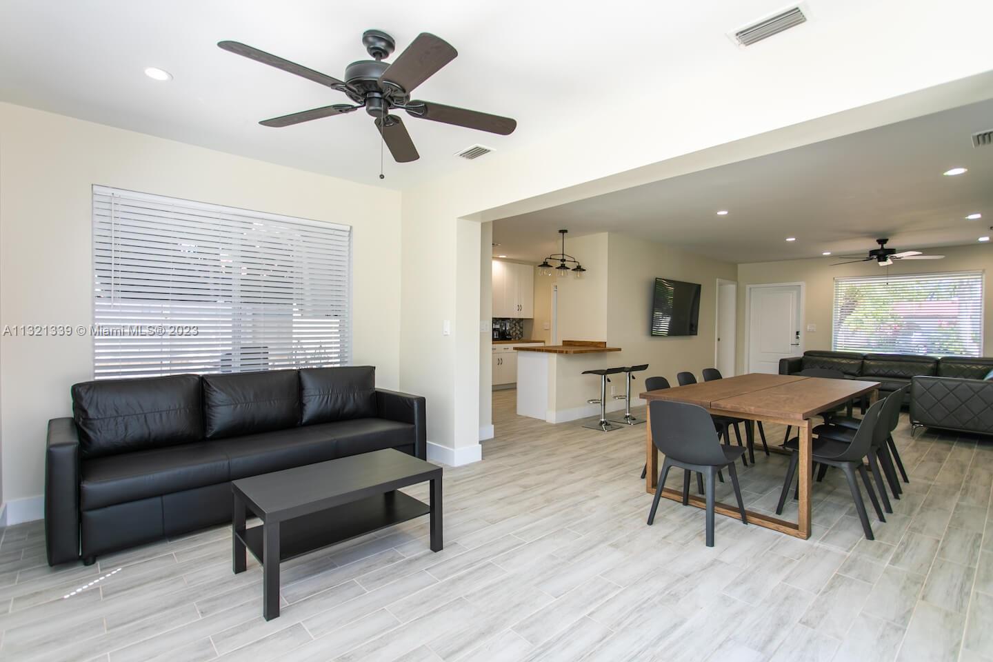 1120 N 13th Terrace, Hollywood, Florida 33019, 4 Bedrooms Bedrooms, ,2 BathroomsBathrooms,Residentiallease,For Rent,1120 N 13th Terrace,A11321339