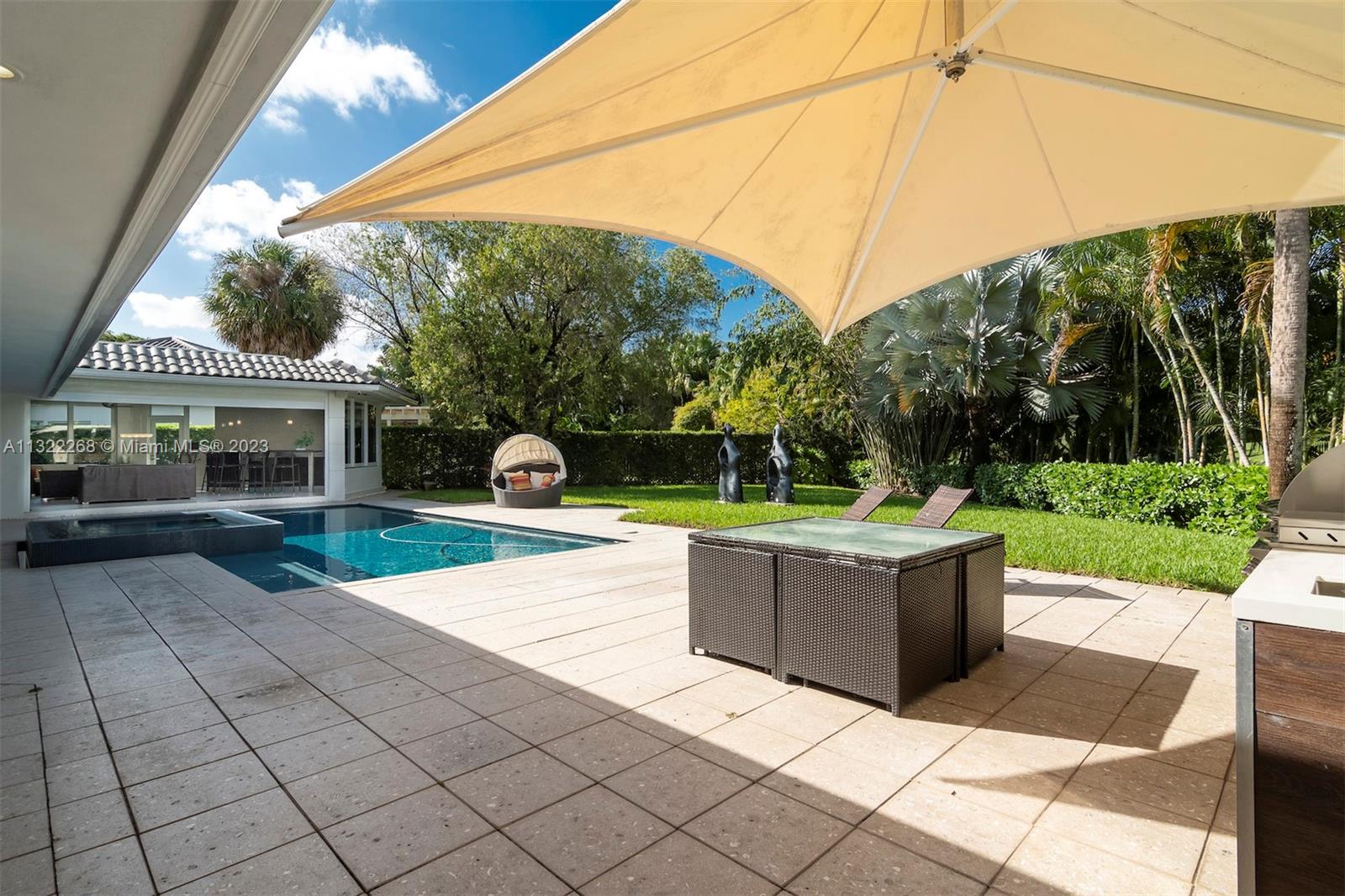 5354 NW 94th Doral Pl, Doral, Florida 33178, 3 Bedrooms Bedrooms, ,4 BathroomsBathrooms,Residential,For Sale,5354 NW 94th Doral Pl,A11322268