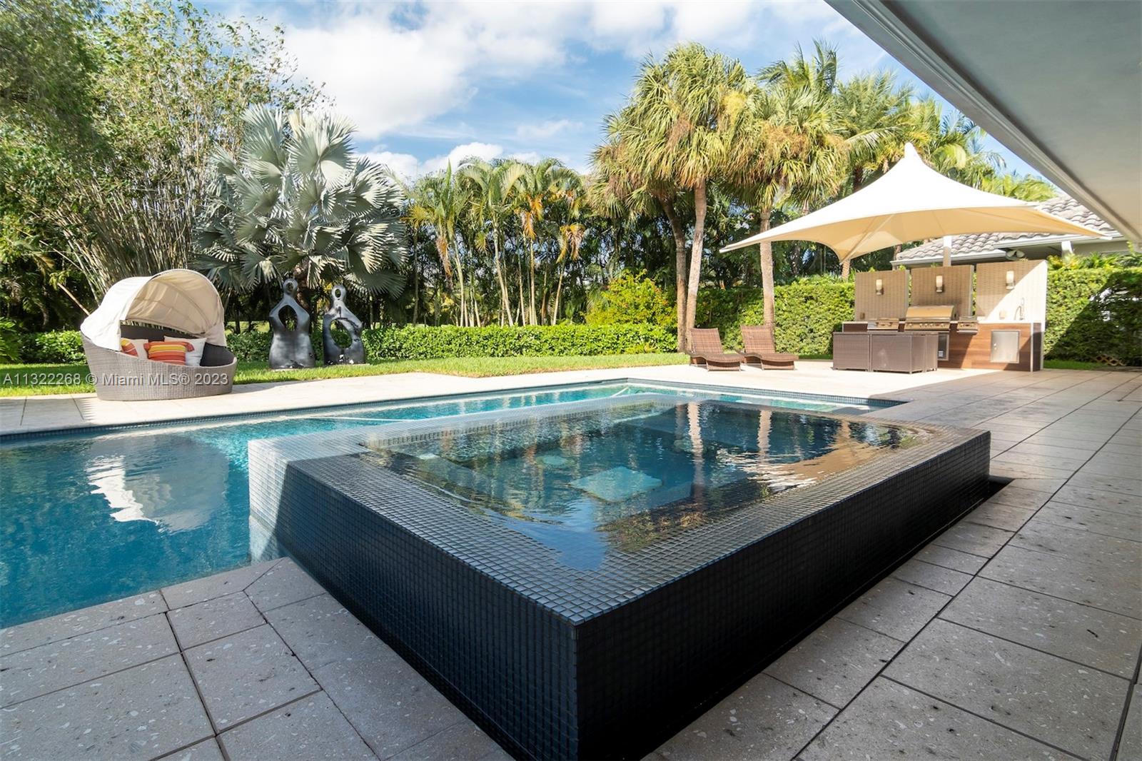 5354 NW 94th Doral Pl, Doral, Florida 33178, 3 Bedrooms Bedrooms, ,4 BathroomsBathrooms,Residential,For Sale,5354 NW 94th Doral Pl,A11322268