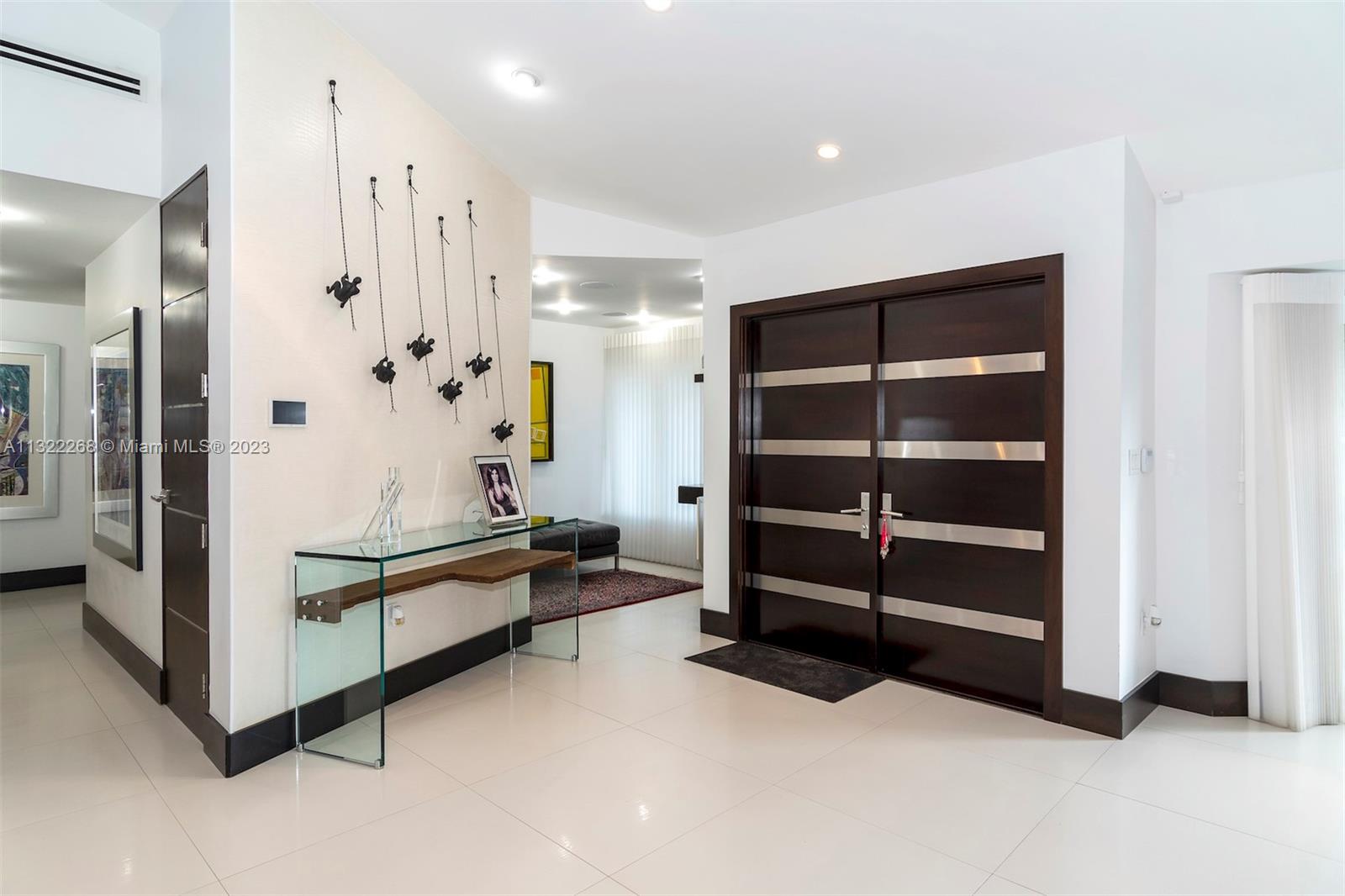 5354 NW 94th Doral Pl, Doral, Florida 33178, 3 Bedrooms Bedrooms, ,4 BathroomsBathrooms,Residential,For Sale,5354 NW 94th Doral Pl,A11322268