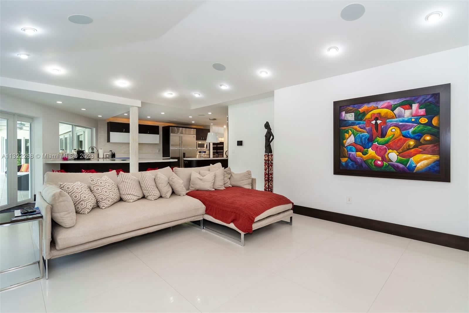 5354 NW 94th Doral Pl, Doral, Florida 33178, 3 Bedrooms Bedrooms, ,4 BathroomsBathrooms,Residential,For Sale,5354 NW 94th Doral Pl,A11322268