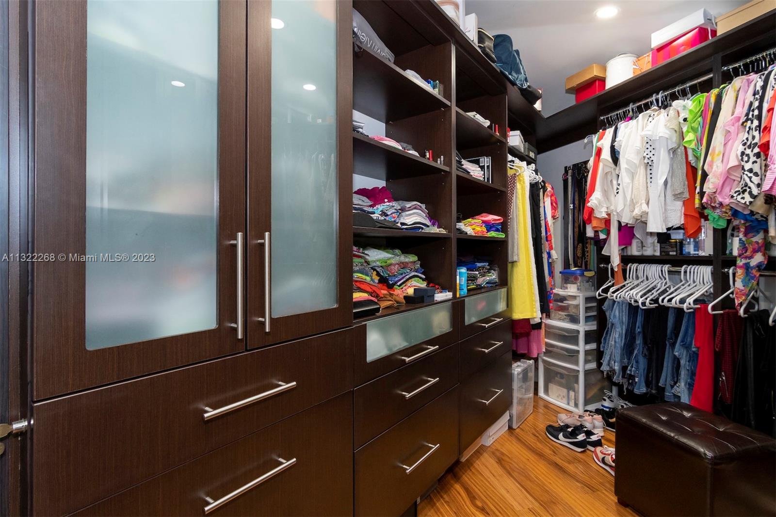 5354 NW 94th Doral Pl, Doral, Florida 33178, 3 Bedrooms Bedrooms, ,4 BathroomsBathrooms,Residential,For Sale,5354 NW 94th Doral Pl,A11322268