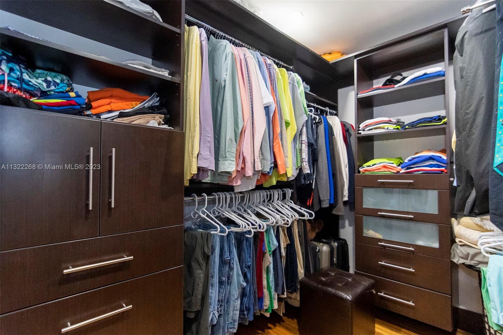 5354 NW 94th Doral Pl, Doral, Florida 33178, 3 Bedrooms Bedrooms, ,4 BathroomsBathrooms,Residential,For Sale,5354 NW 94th Doral Pl,A11322268