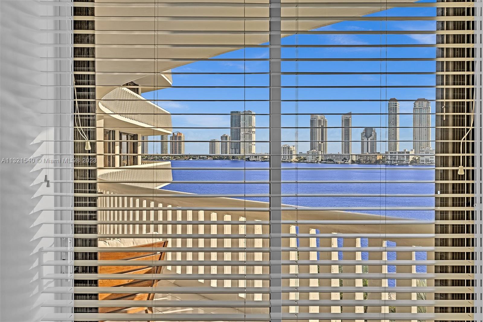 3000 Island Blvd 701, Aventura, FL 33160, 2 Bedrooms Bedrooms, ,2 BathroomsBathrooms,Residential,For Sale,Island Blvd,A11321540