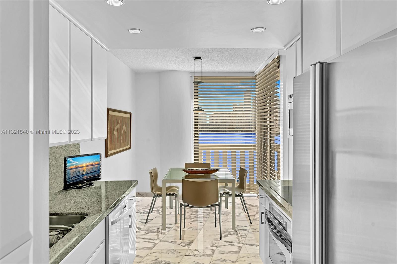3000 Island Blvd 701, Aventura, FL 33160, 2 Bedrooms Bedrooms, ,2 BathroomsBathrooms,Residential,For Sale,Island Blvd,A11321540