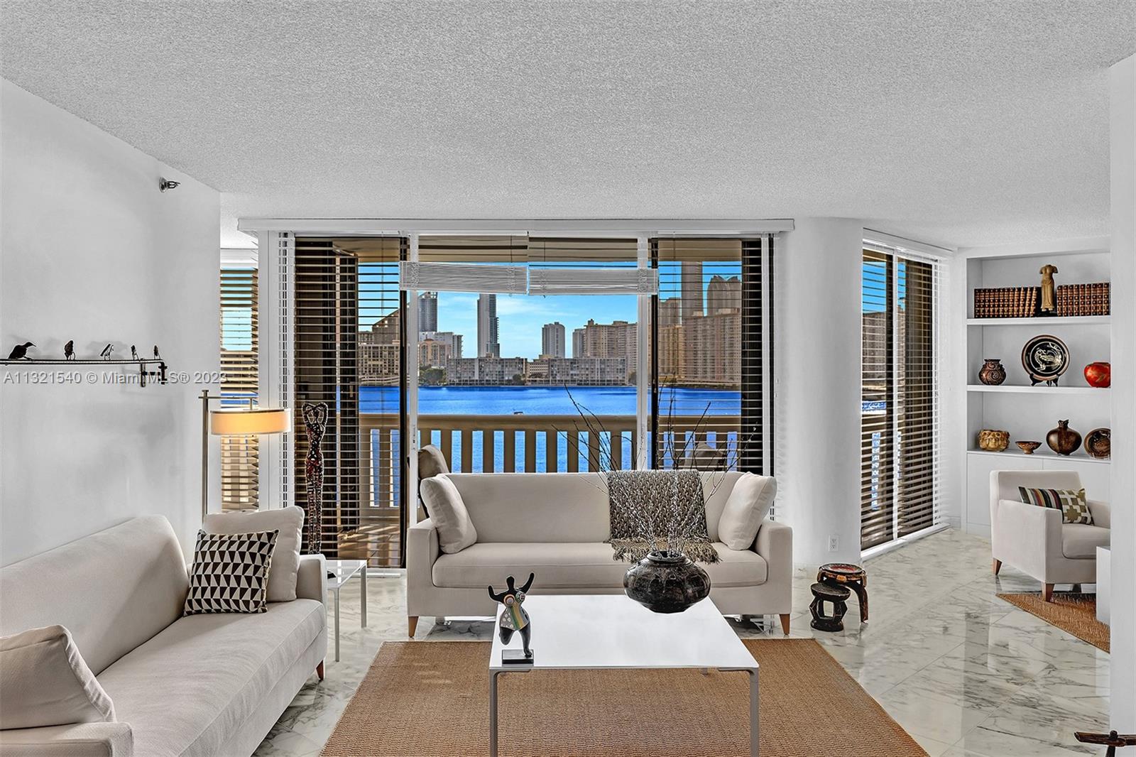 3000 Island Blvd 701, Aventura, FL 33160, 2 Bedrooms Bedrooms, ,2 BathroomsBathrooms,Residential,For Sale,Island Blvd,A11321540