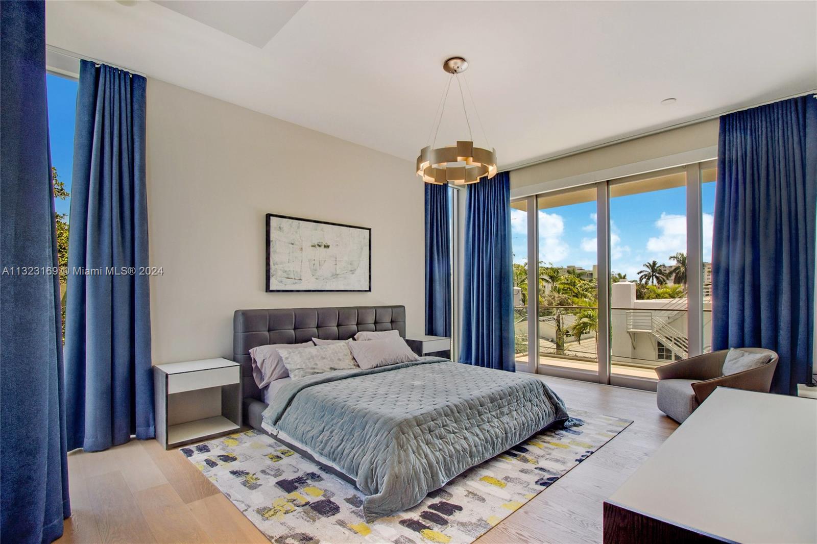 311 Meridian Ave 301, Miami Beach, Florida 33139, 3 Bedrooms Bedrooms, ,3 BathroomsBathrooms,Residential,For Sale,311 Meridian Ave 301,A11323169