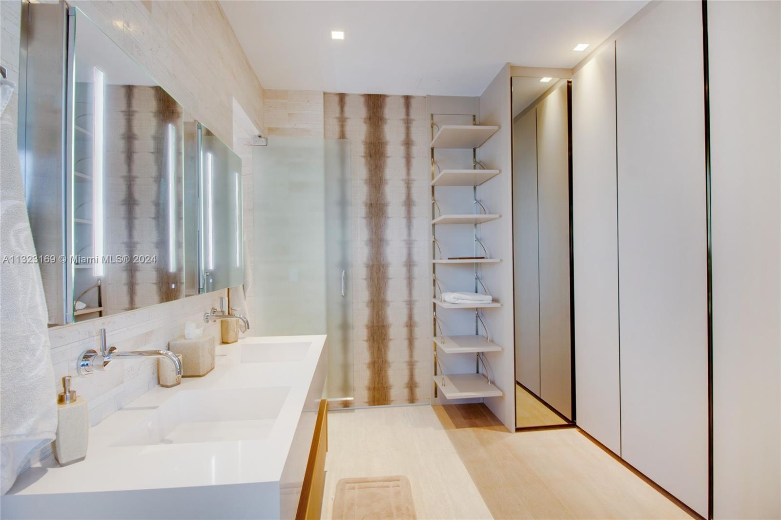 311 Meridian Ave, Miami Beach, FL, 33139 United States, 3 Bedrooms Bedrooms, ,3 BathroomsBathrooms,Residential,For Sale,Meridian Ave,A11323169