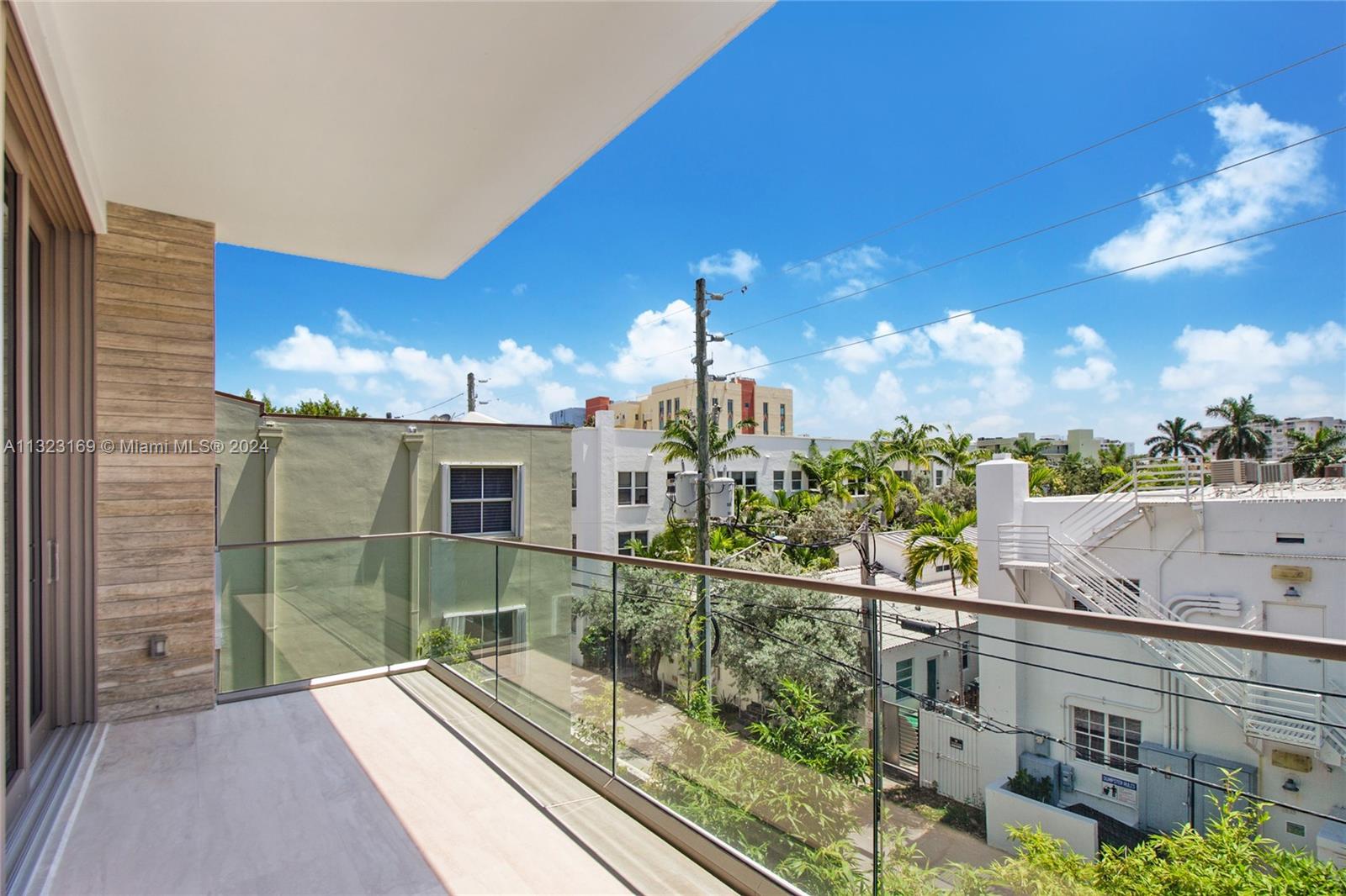311 Meridian Ave 301, Miami Beach, Florida 33139, 3 Bedrooms Bedrooms, ,3 BathroomsBathrooms,Residential,For Sale,311 Meridian Ave 301,A11323169