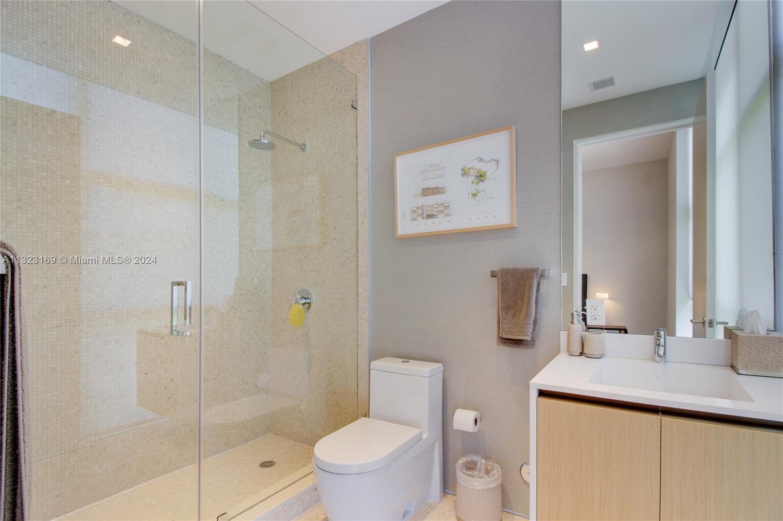 311 Meridian Ave, Miami Beach, FL, 33139 United States, 3 Bedrooms Bedrooms, ,3 BathroomsBathrooms,Residential,For Sale,Meridian Ave,A11323169