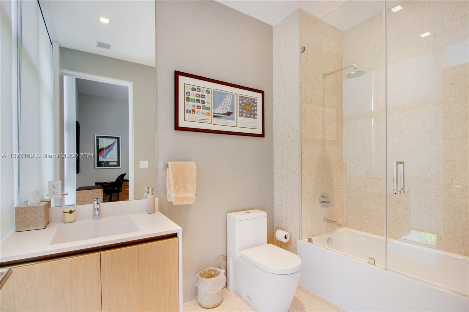 311 Meridian Ave, Miami Beach, FL, 33139 United States, 3 Bedrooms Bedrooms, ,3 BathroomsBathrooms,Residential,For Sale,Meridian Ave,A11323169