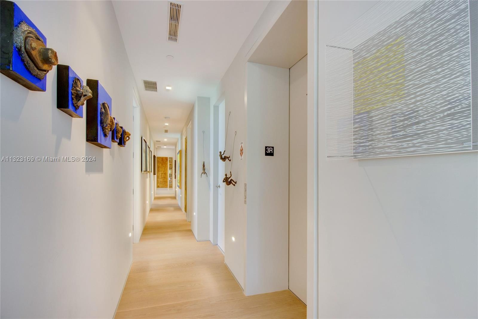 311 Meridian Ave 301, Miami Beach, Florida 33139, 3 Bedrooms Bedrooms, ,3 BathroomsBathrooms,Residential,For Sale,311 Meridian Ave 301,A11323169