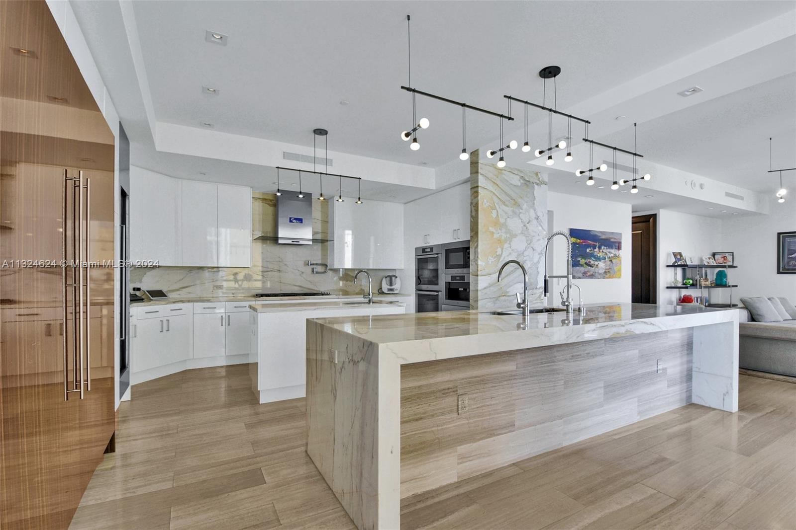 17749 Collins Ave 3001, Sunny Isles Beach, FL 33160, 3 Bedrooms Bedrooms, ,6 BathroomsBathrooms,Residential,For Sale,Collins Ave,A11324624