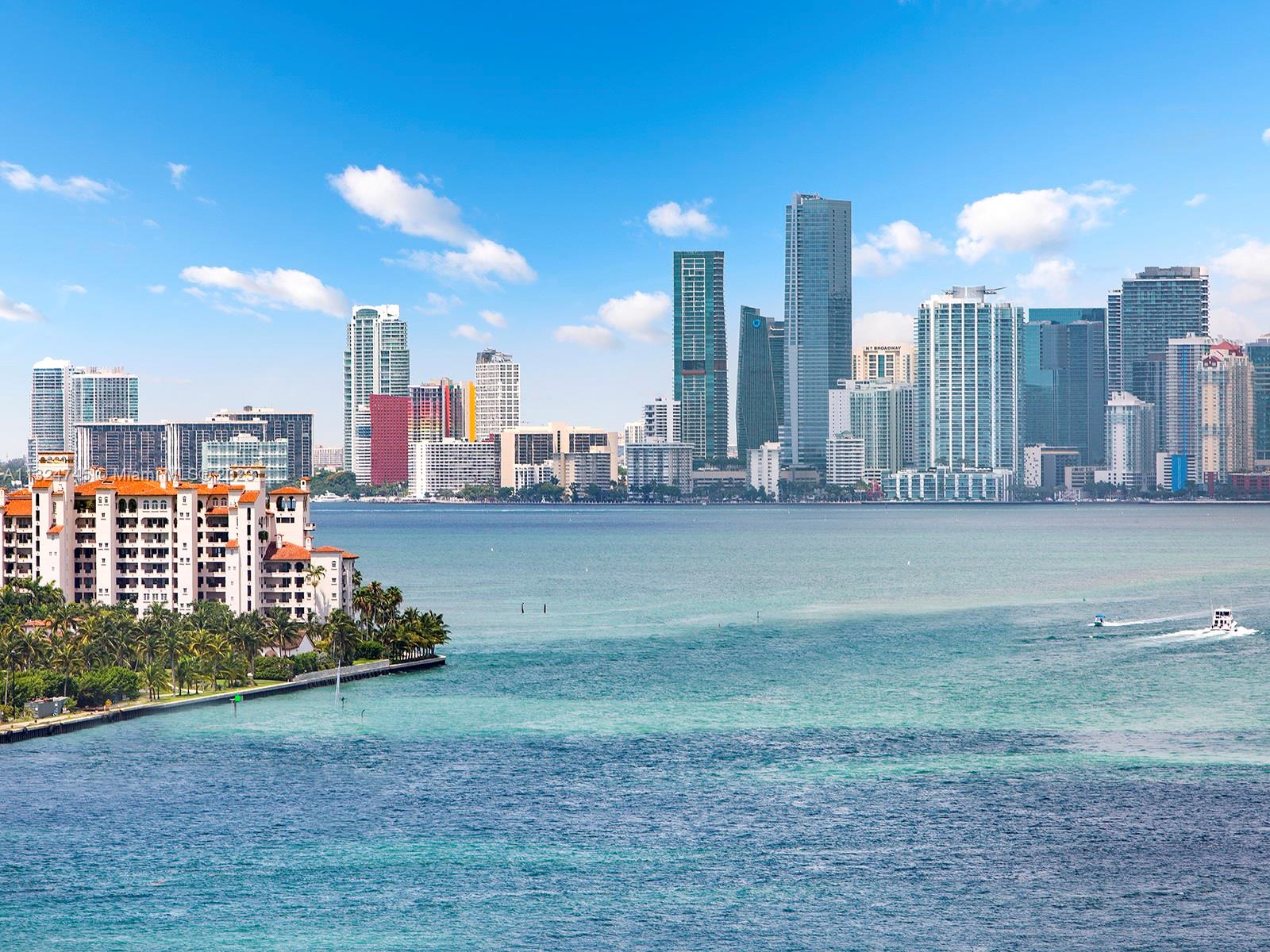 100 Pointe Dr, Miami Beach, FL, 33139 United States, 2 Bedrooms Bedrooms, ,2 BathroomsBathrooms,Residential,For Sale,Pointe Dr,A11324745