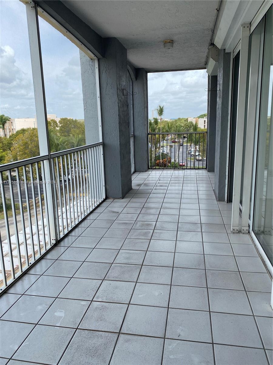 9725 52nd St, Doral, FL, 33178 United States, 3 Bedrooms Bedrooms, ,2 BathroomsBathrooms,Residential,For Sale,52nd St,A11325880