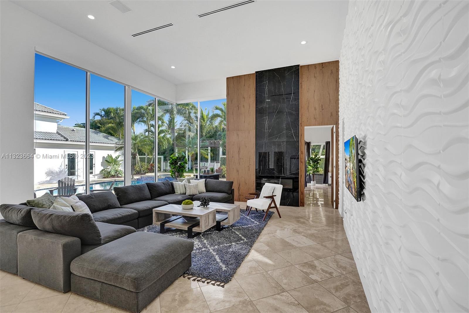 11400 NW 7th St, Plantation, Florida 33325, 9 Bedrooms Bedrooms, ,5 BathroomsBathrooms,Residentiallease,For Rent,11400 NW 7th St,A11323664