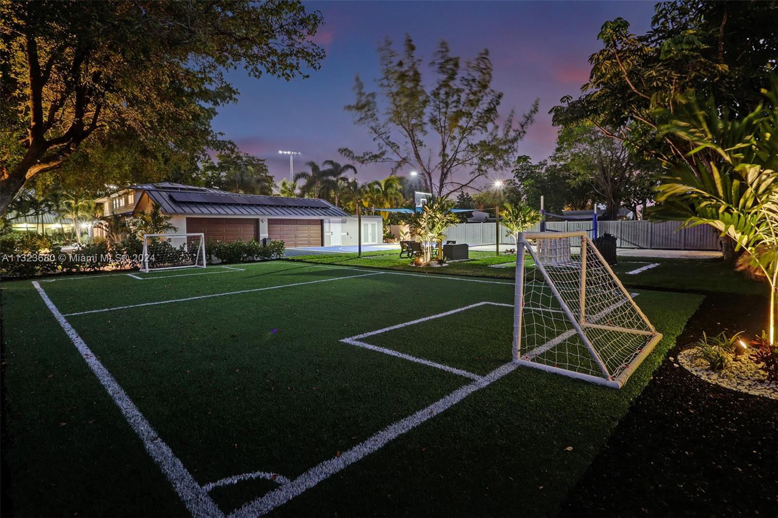 1220 NE 9th Ct, Pompano Beach, Florida 33060, 7 Bedrooms Bedrooms, ,4 BathroomsBathrooms,Residentiallease,For Rent,1220 NE 9th Ct,A11323680