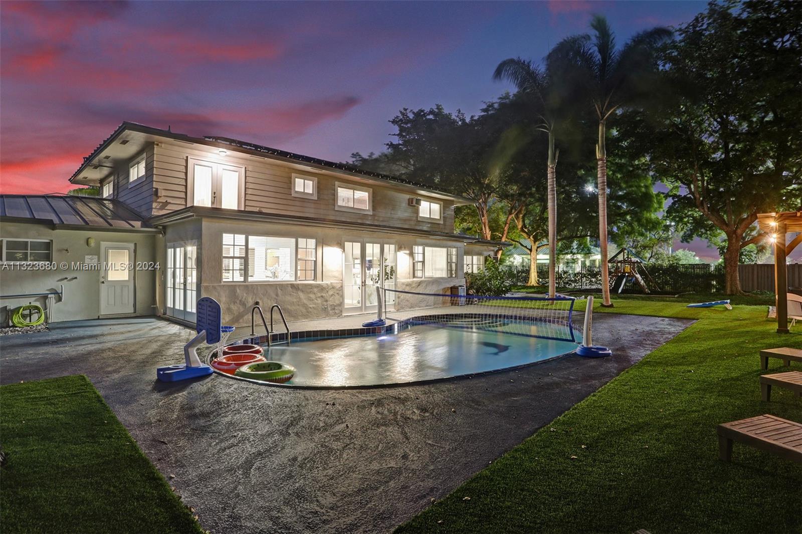 1220 NE 9th Ct, Pompano Beach, Florida 33060, 7 Bedrooms Bedrooms, ,4 BathroomsBathrooms,Residentiallease,For Rent,1220 NE 9th Ct,A11323680