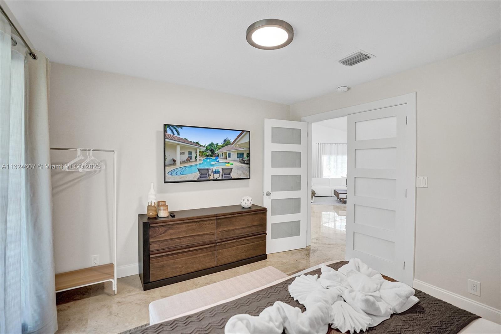 16301 SW 62nd St, Southwest Ranches, Florida 33331, 8 Bedrooms Bedrooms, ,4 BathroomsBathrooms,Residentiallease,For Rent,16301 SW 62nd St,A11324607