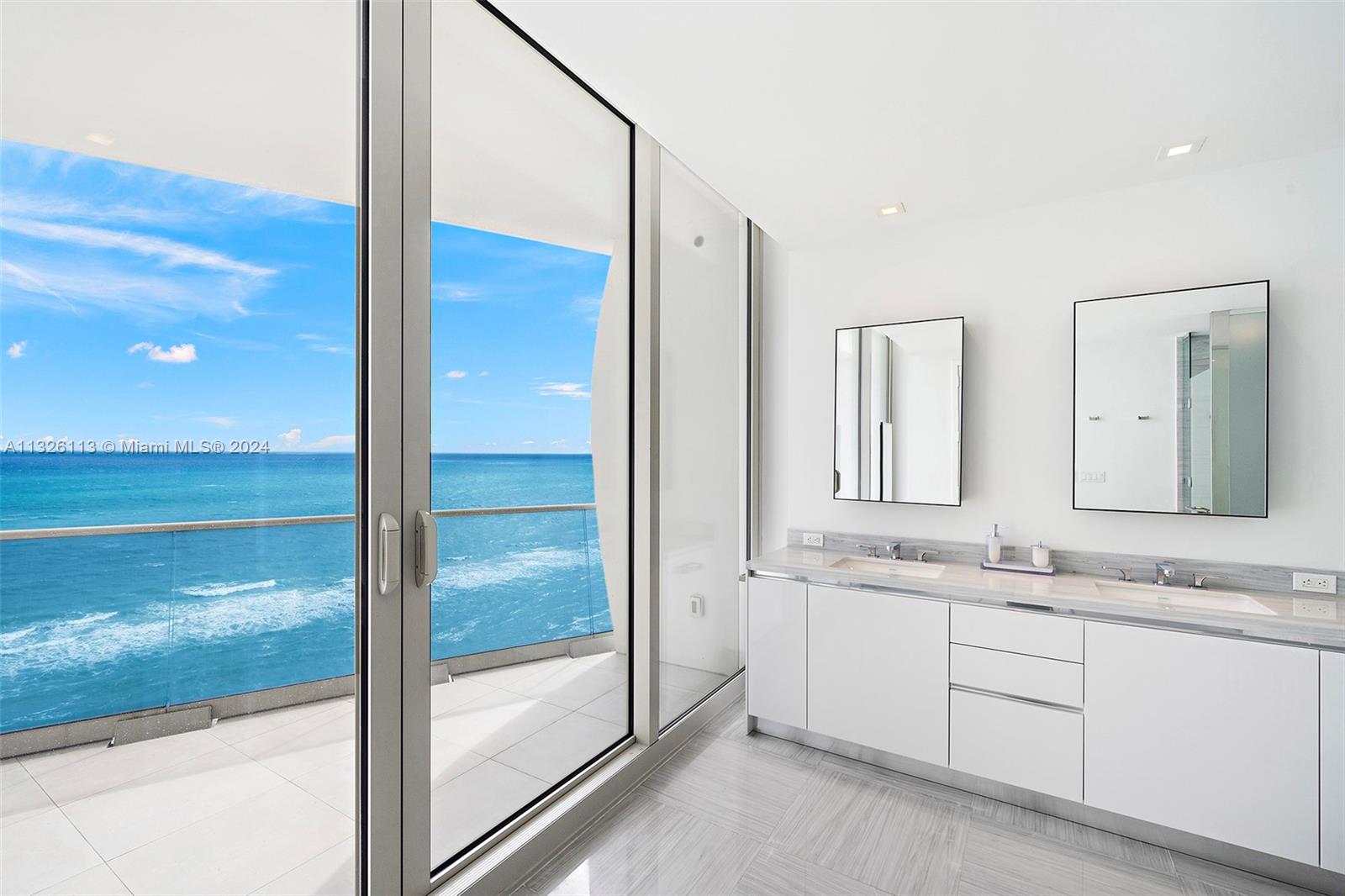 16901 Collins Ave, Sunny Isles Beach, FL, 33160 United States, 4 Bedrooms Bedrooms, ,5 BathroomsBathrooms,Residential,For Sale,Collins Ave,A11326113