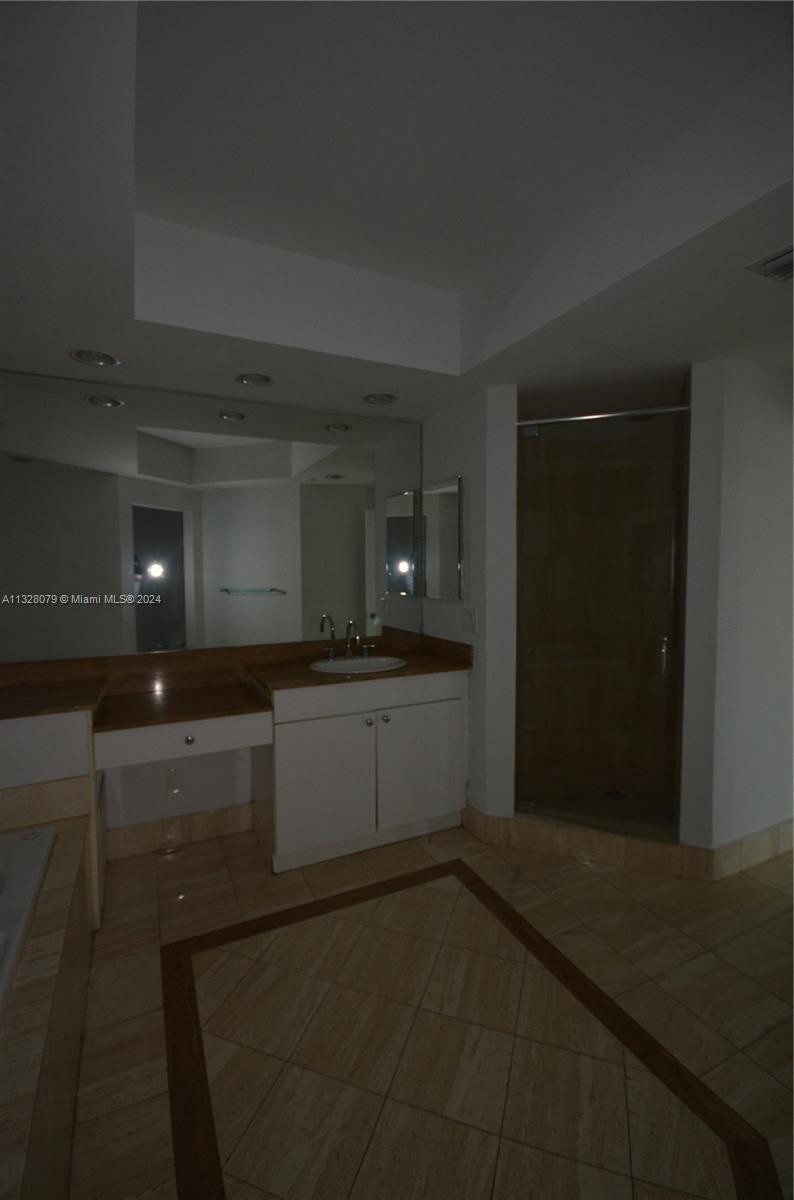 21050 Point Pl, Aventura, FL, 33180 United States, 2 Bedrooms Bedrooms, ,2 BathroomsBathrooms,Residential,For Sale,Point Pl,A11328079