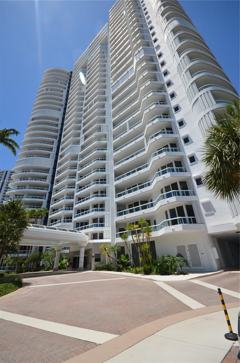 21050 Point Pl, Aventura, FL, 33180 United States, 2 Bedrooms Bedrooms, ,2 BathroomsBathrooms,Residential,For Sale,Point Pl,A11328079